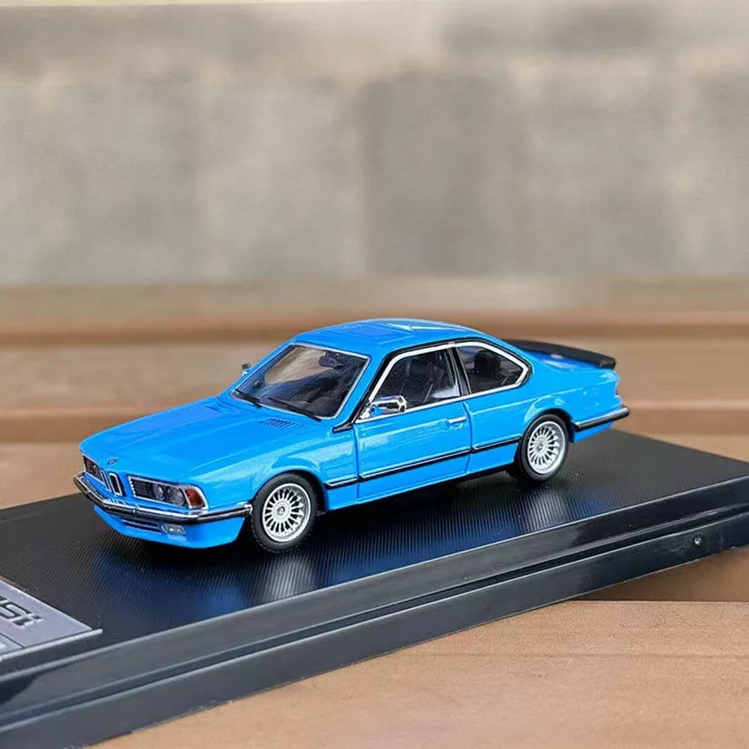 سيارة BMW 635 CSi